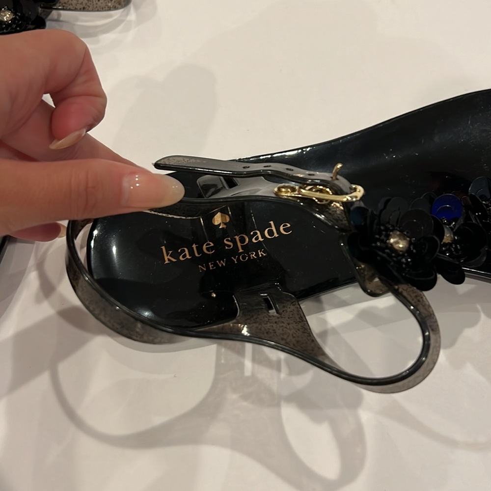 Kate Spade Farrah Jelly Sandal Sparkle Flower Black
Size 7 - Picture 3 of 4